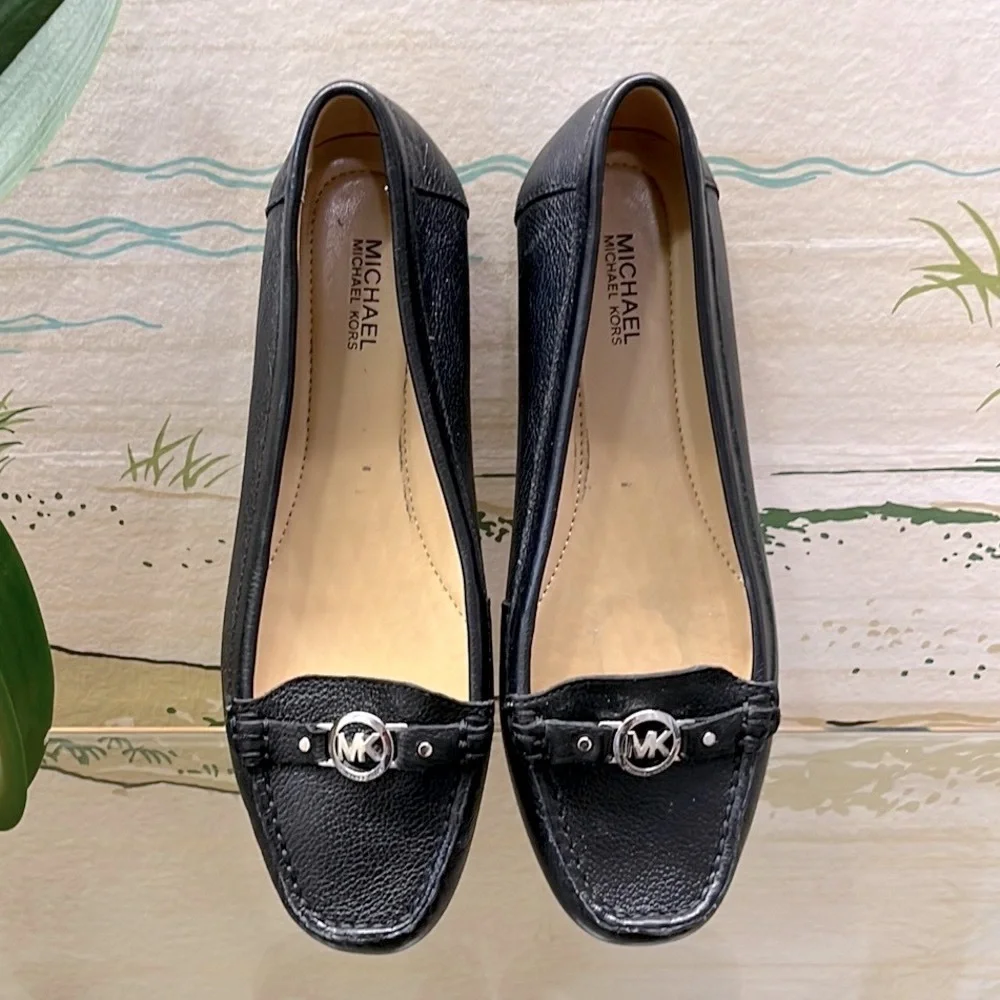 MICHAEL KORS Black Flats with Silver Hardware